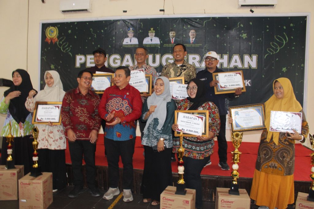 Pemkab Parigi Moutong Anugerahkan Lomba Kreasi dan Inovasi Pelayanan Publik