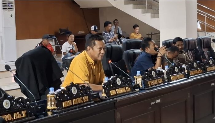Kursi Dewan Banyak Kosong, Yushar: “Memalukan, Kita Undang Tapi Kita yang Tidak Hadir”