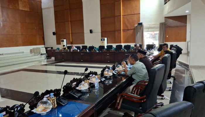 Minim Kehadiran, DPRD Parimo Tunda Pembentukan Pansus LHP BPK