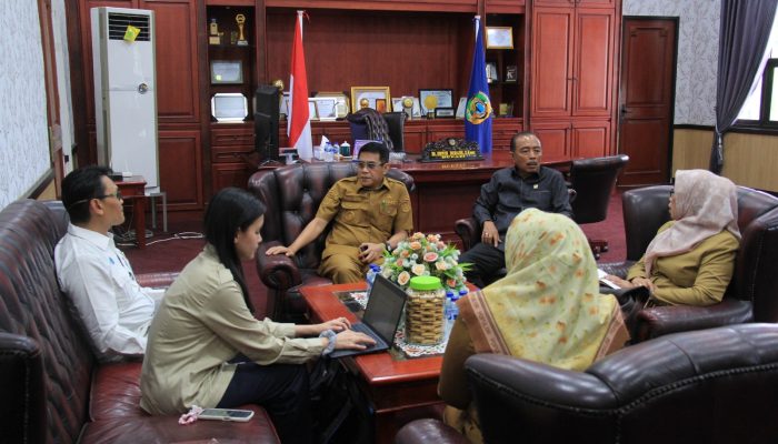 Bupati Parigi Moutong Terima Tim KLH, Bahas Strategi Pengelolaan Sampah Berkelanjutan