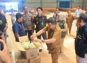 Abdul Sahid Sidak Gudang Bulog, Tegaskan Bantuan Pangan Tak Boleh Salah Sasaran