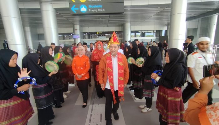 Presiden PKS Disambut Meriah di Palu, Hadiri Sejumlah Agenda di Sulteng