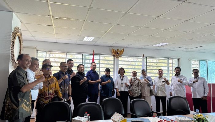 Komisi III DPRD Sulteng Konsultasi Ranperda Jalan Khusus ke Kemendagri