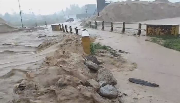 Video Banjir di Kayuboko Viral, Warga Soroti Dugaan Dampak Aktivitas Tambang