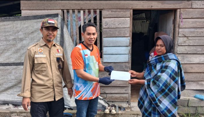 Takwin Salurkan Bantuan Tunai untuk Penyintas Gempa di Nokilalaki