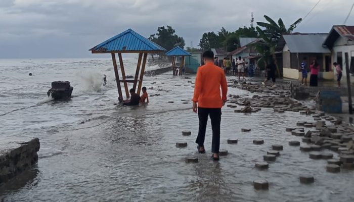 Abrasi Pantai Terjang Empat Desa di Parigi Moutong