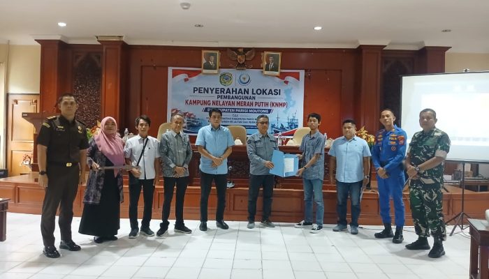 Bupati Erwin Serahkan Lokasi Pembangunan Kampung Nelayan