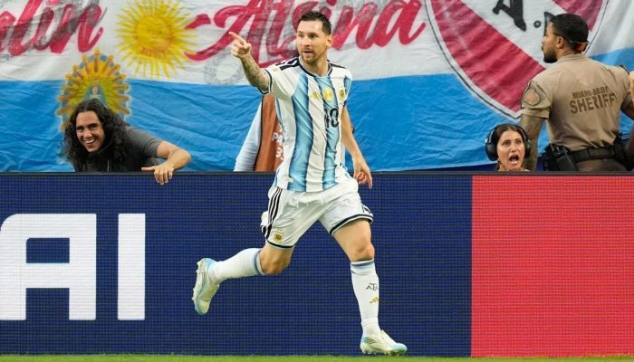 Messi Pensiun, Mourinho dan Rekan Argentina Beri Penghormatan