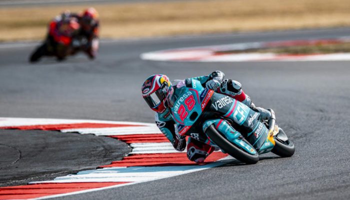 Quiles Kesulitan, Veda Tampil Gemilang di Moto3 Inggris