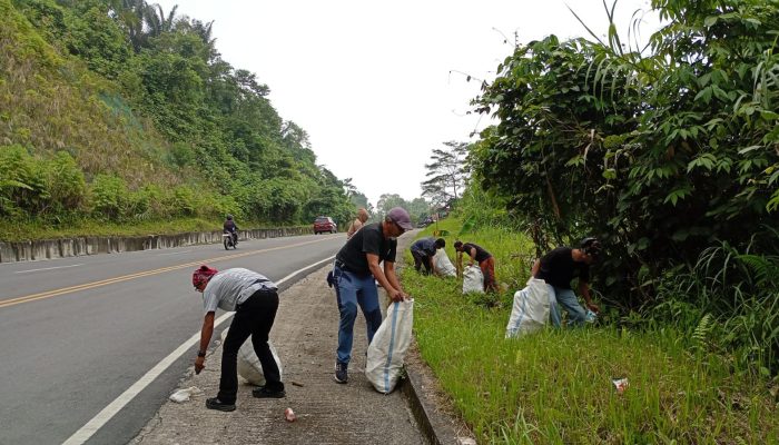 Jalur Palu-Parigi Dibersihkan, 845 Kg Sampah Diangkut
