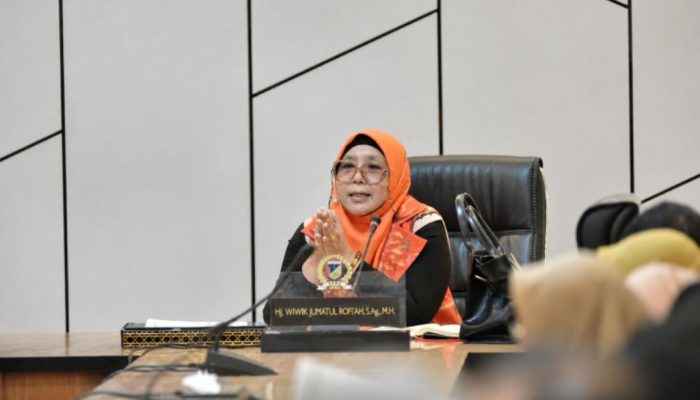 Bunda Wiwik Desak Polisi Tangkap Pelaku Pembunuhan di Duyu