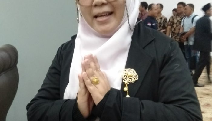 Bunda Wiwik Ajak Keluarga Bangun Koneksi Hati