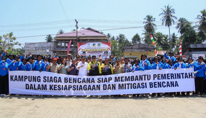Bupati Erwin Kukuhkan Kampung Siaga Bencana Torue