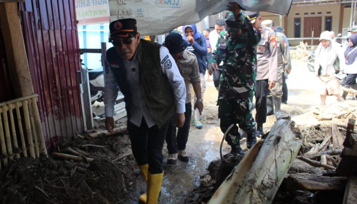Bupati Parimo Perintahkan Penanganan Cepat Banjir Avolua