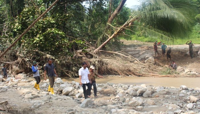 Bupati Fokus Pulihkan Air Bersih Warga Toboli Barat