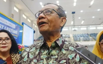 Mahfud MD Balas Pernyataan Prabowo soal Profesor