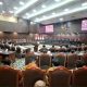 Tawa Tim Denny Indrayana Ditegur Hakim MK