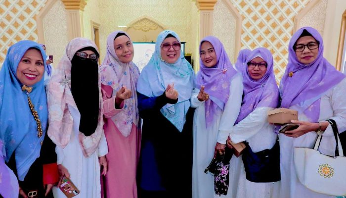 Bunda Wiwik Ajak Perempuan Jadi Pelopor Kebaikan