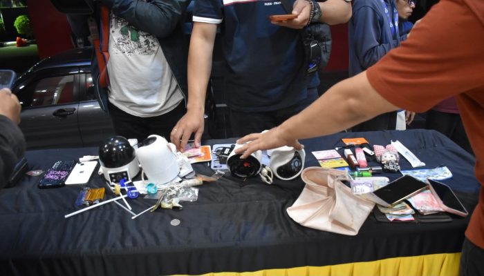 Polda Sulteng dan BNNP Gerebek Sarang Narkoba Kayumalue Palu